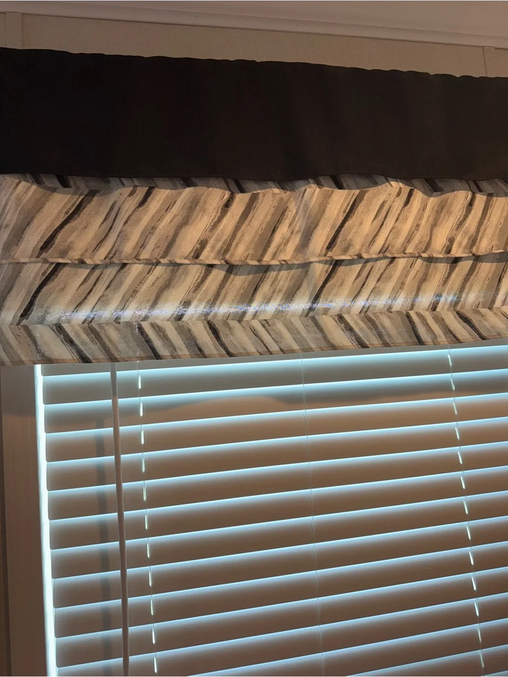 Black and White Zebra Stripe Window Valance - Home Accents